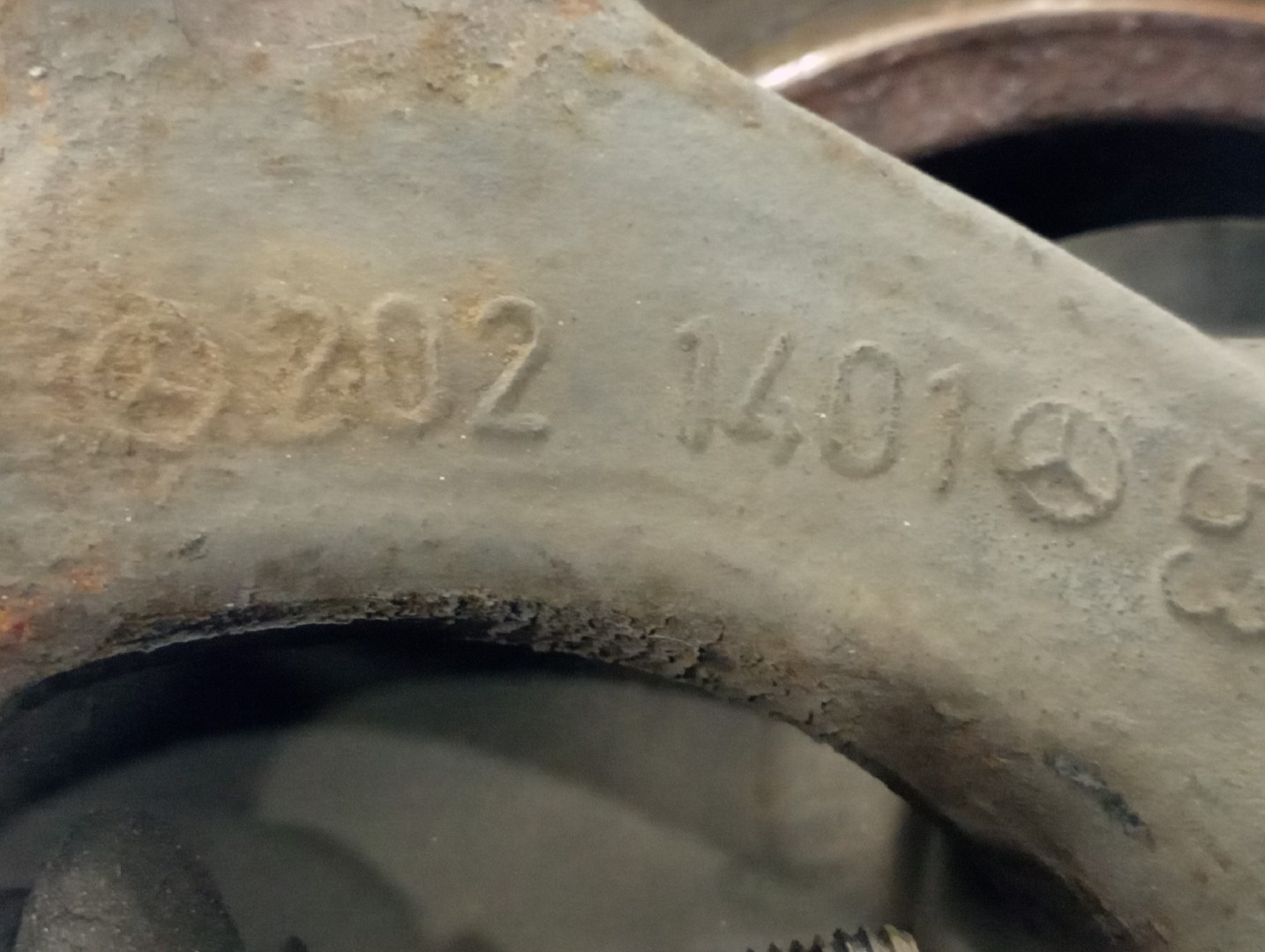 Manga de eixo frente esquerda MERCEDES-BENZ C-CLASS (W202) | 93 - 00 Imagem-3