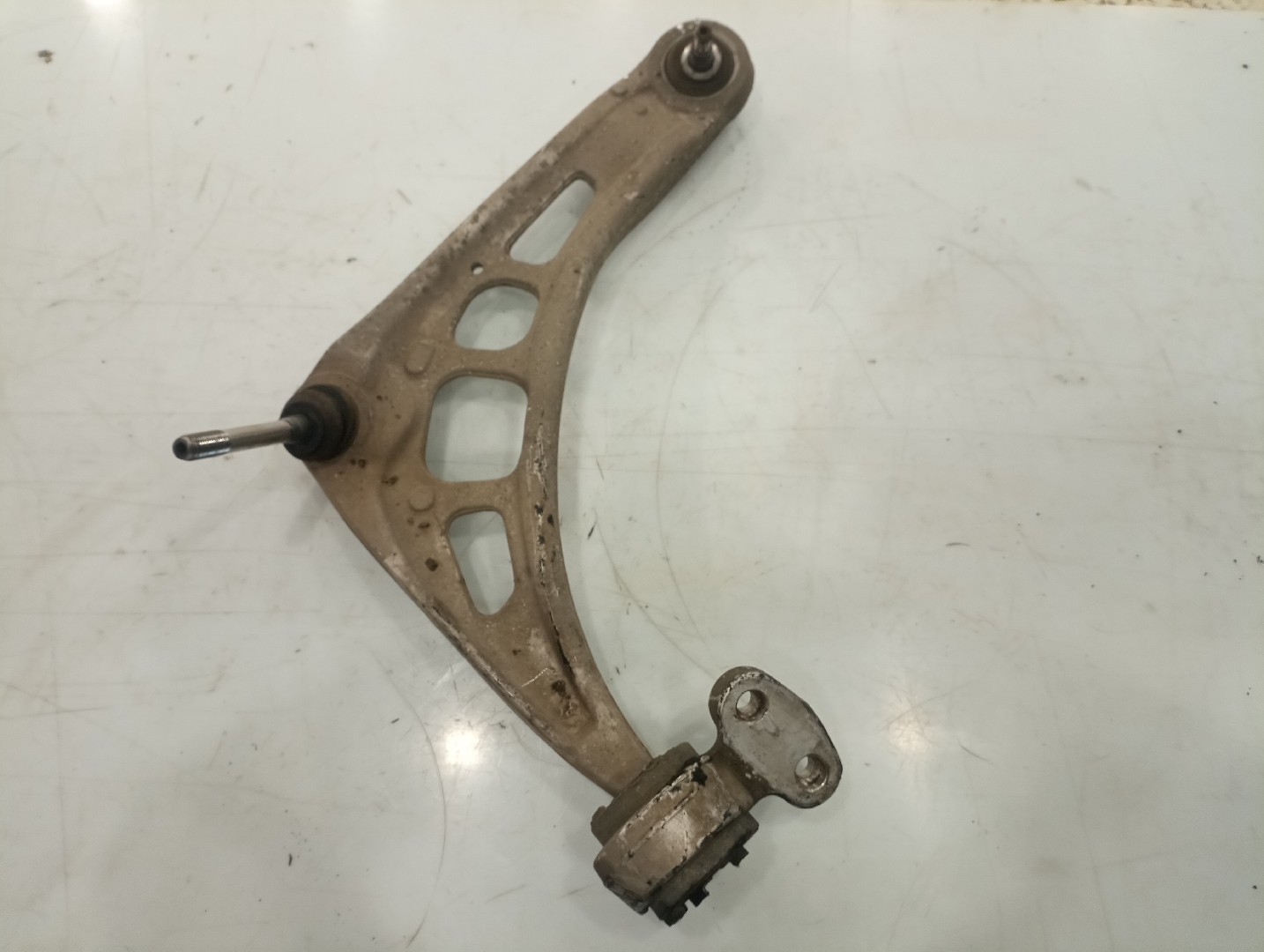Braço de suspensão frente direito BMW 3 Compact (E46) | 01 - 05