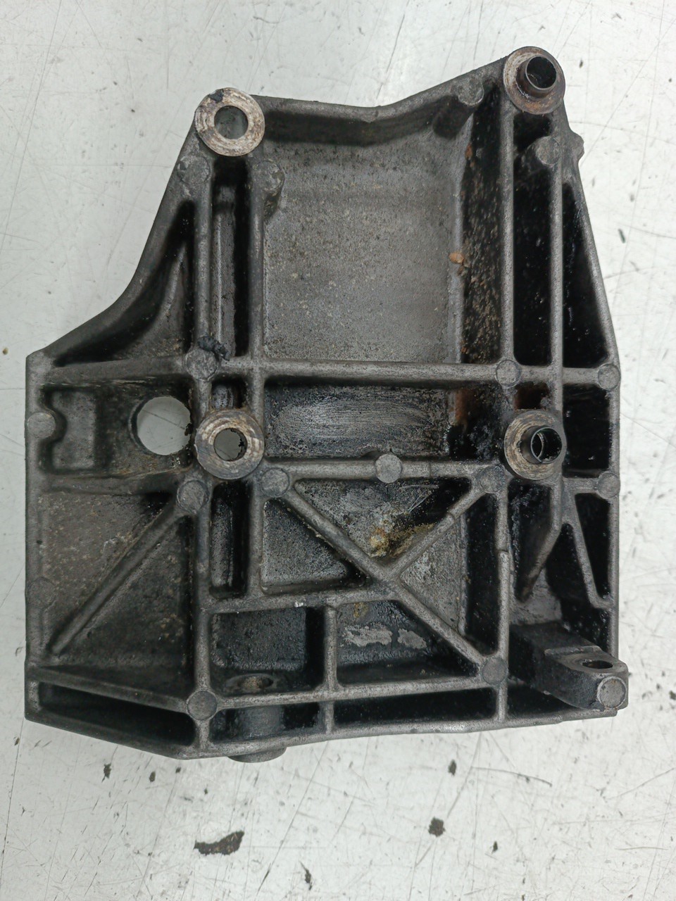 Suporte De Alternador MERCEDES-BENZ C-CLASS (W202) | 93 - 00 Imagem-2