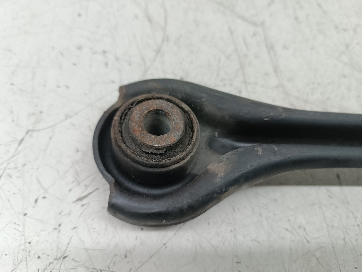 Braço de suspensão pequeno esquerdo MERCEDES-BENZ C-CLASS (W202) | 93 - 00 Imagem-2