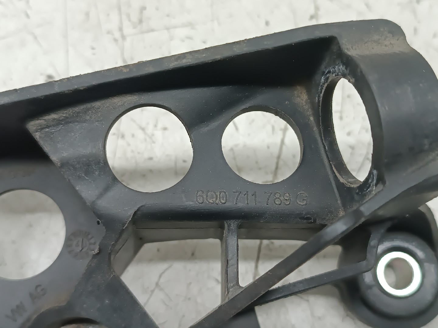 Suporte VOLKSWAGEN POLO (6R1, 6C1) | 09 -  Imagem-1