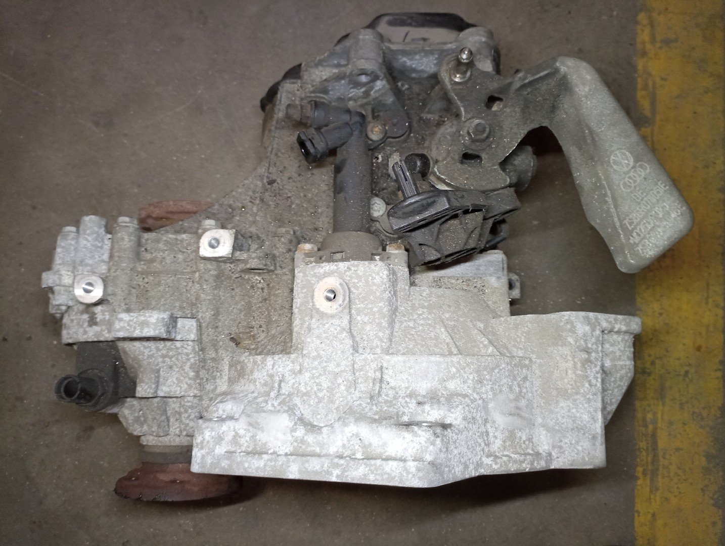 Caixa de Velocidades Manual VOLKSWAGEN POLO (6R1, 6C1) | 09 - 