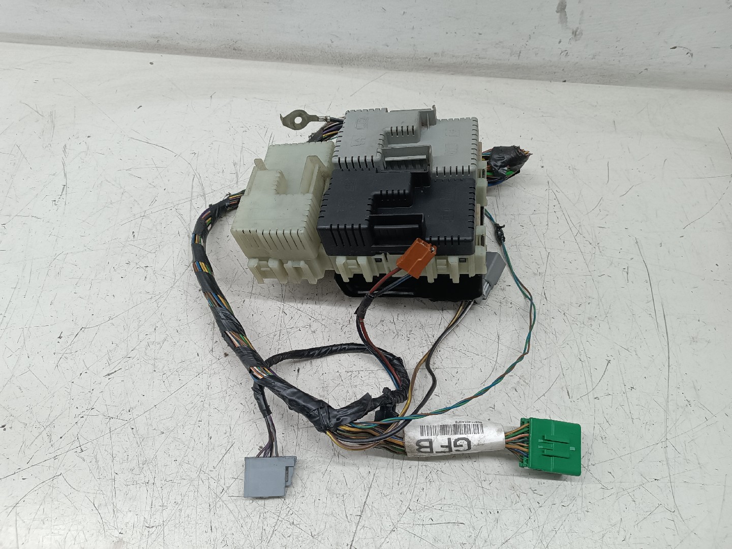 Caixa de fusíveis e relés FORD S-MAX (WA6) | 06 - 14