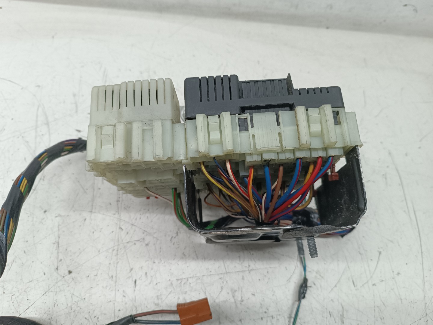 Caixa de fusíveis e relés FORD S-MAX (WA6) | 06 - 14 Imagem-1