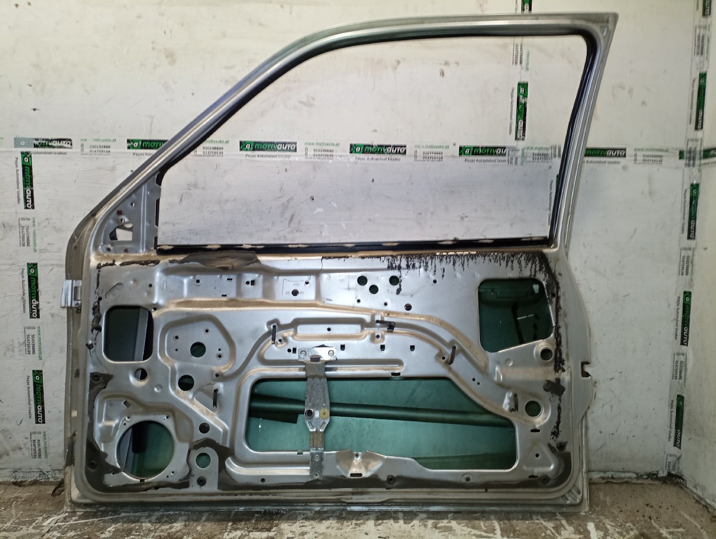 Porta Frente Direita FORD FIESTA IV (JA_, JB_) | 95 - 02 Imagem-3