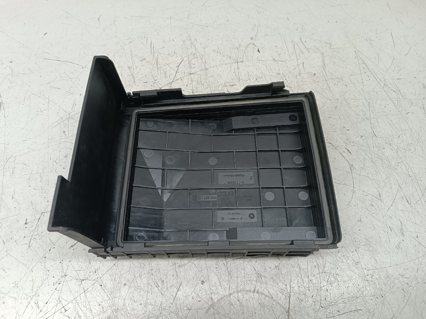 Tampa de caixa de fusiveis SEAT ALTEA (5P1) | 04 -  Imagem-6