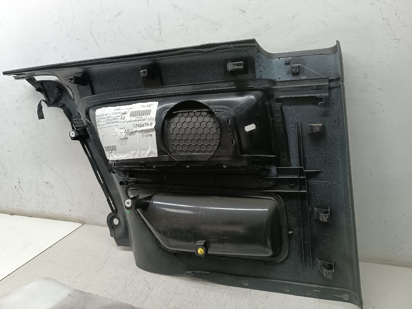 Quartela de porta trás direita AUDI A3 (8P1) | 03 - 13 Imagem-8