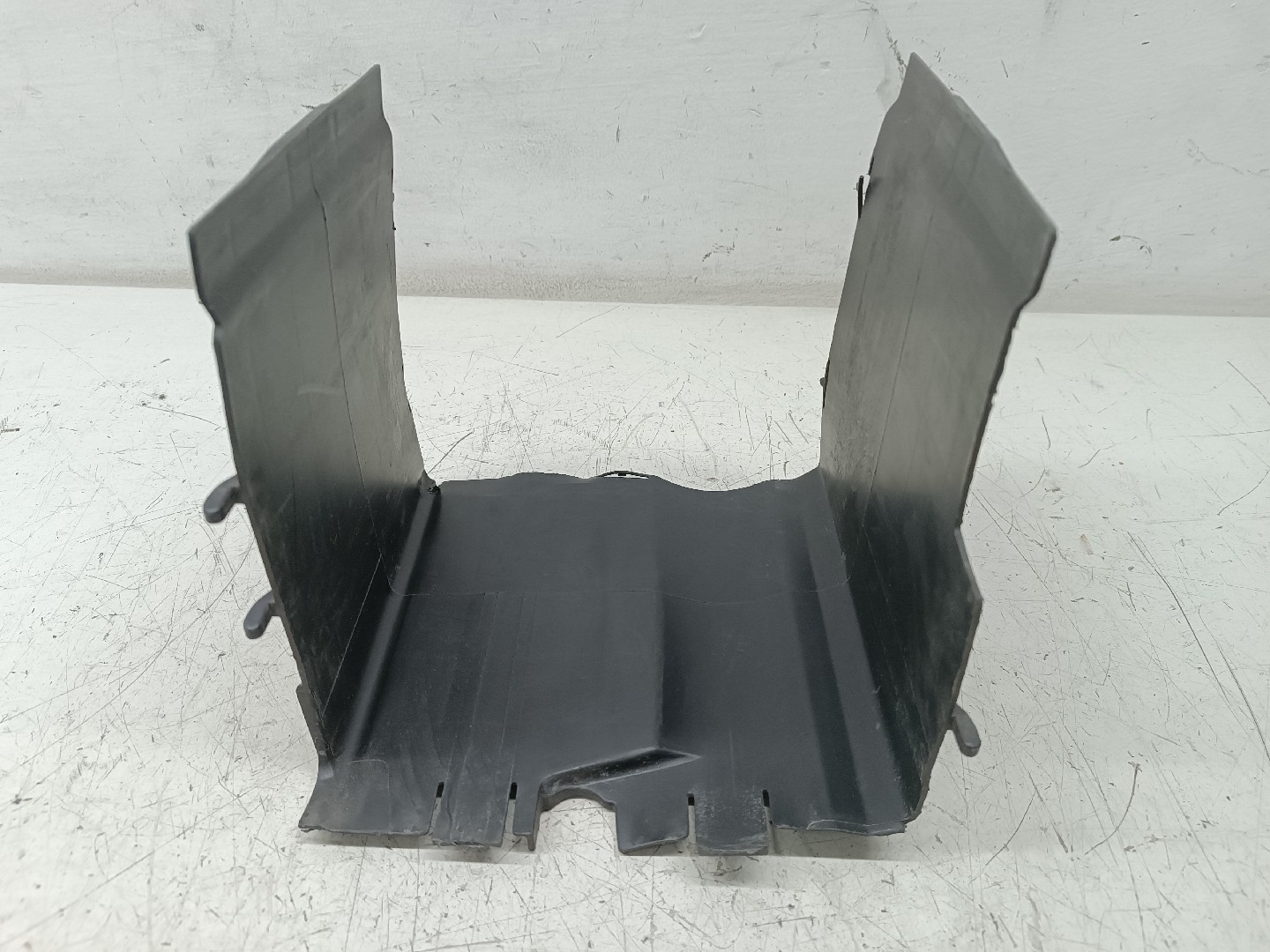 Caixa de bateria AUDI A3 (8P1) | 03 - 13 Imagem-5