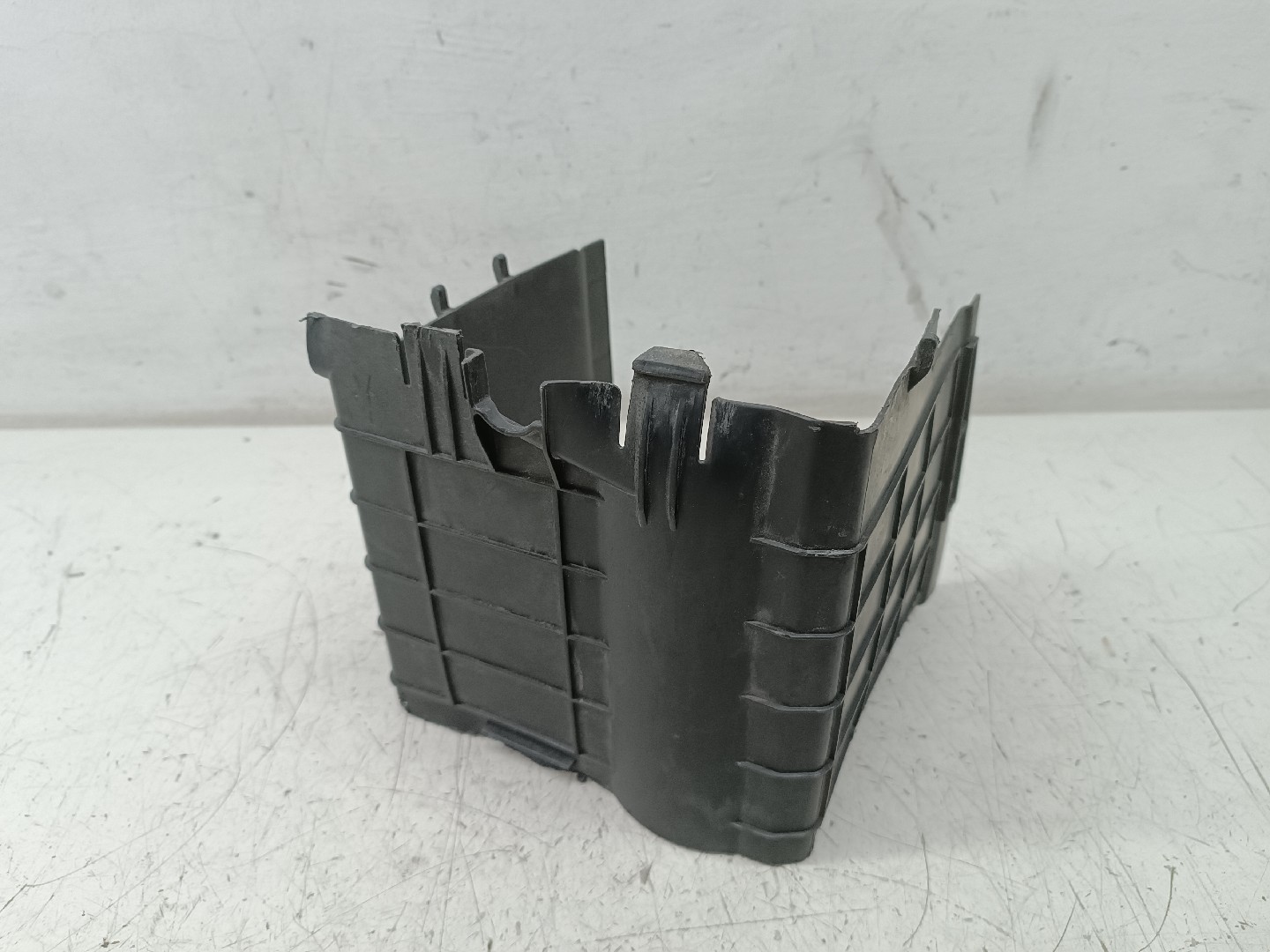 Caixa de bateria AUDI A3 (8P1) | 03 - 13 Imagem-11