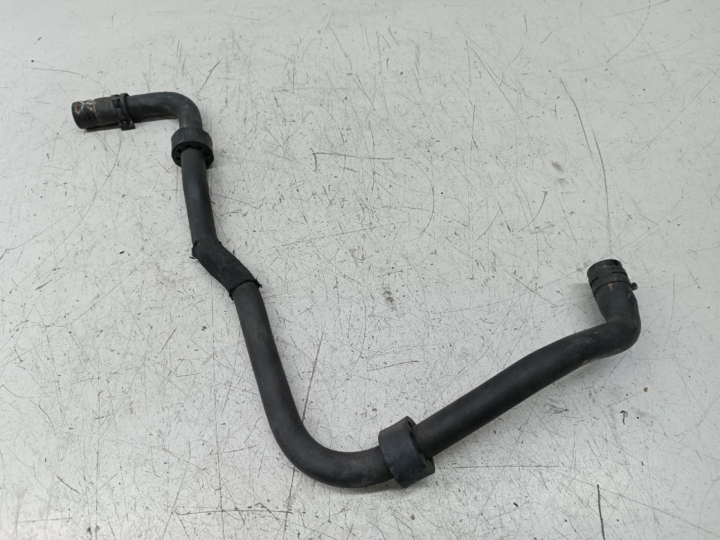 Tubo de Água AUDI A3 (8P1) | 03 - 13 Imagem-4
