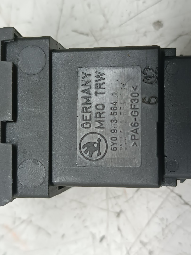 Regulador de aquecimento de banco SKODA FABIA I (6Y2) | 99 - 08 Imagem-3