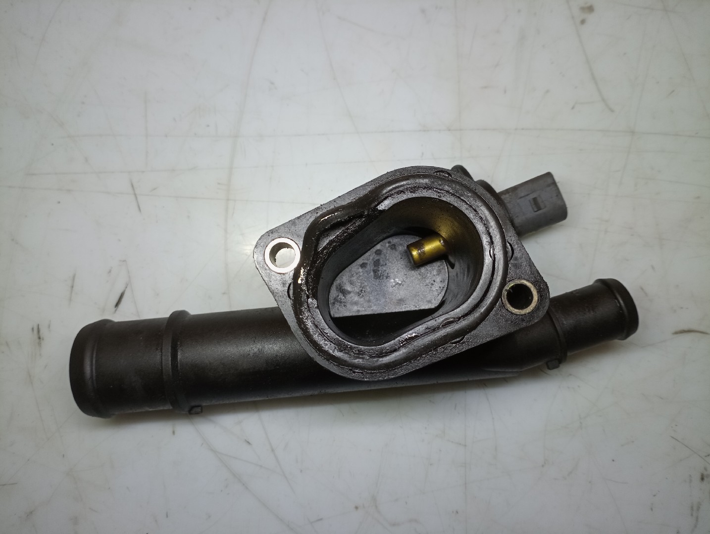 Tubo de Água AUDI A3 (8P1) | 03 - 13 Imagem-2