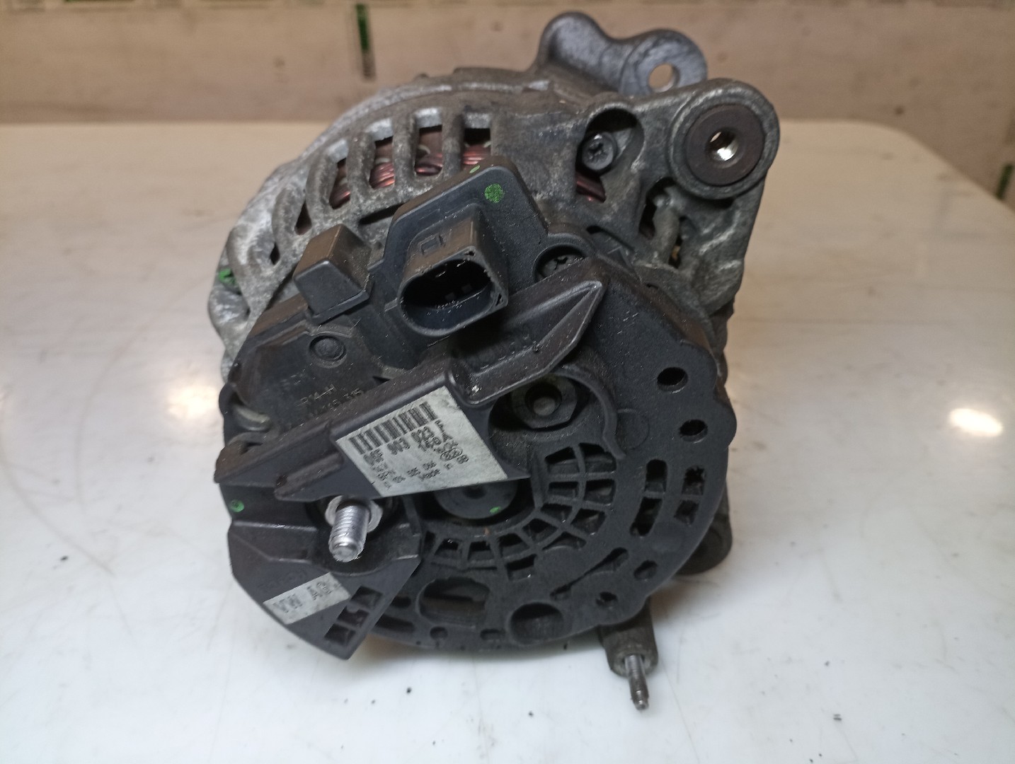 Alternador AUDI A3 (8P1) | 03 - 13 Imagem-1