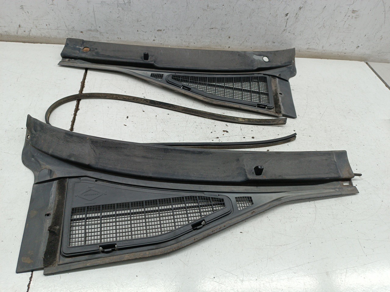 Grelha de torpedo RENAULT CLIO I (B/C57_, 5/357_) | 90 - 98 Imagem-2