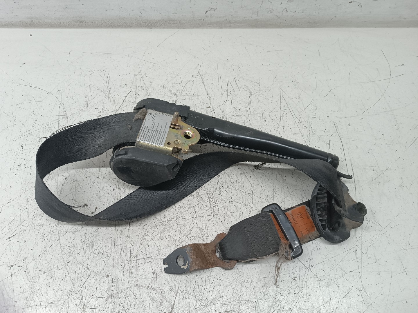 Pré tensor frente esquerdo VOLKSWAGEN POLO (6N1) | 94 - 99