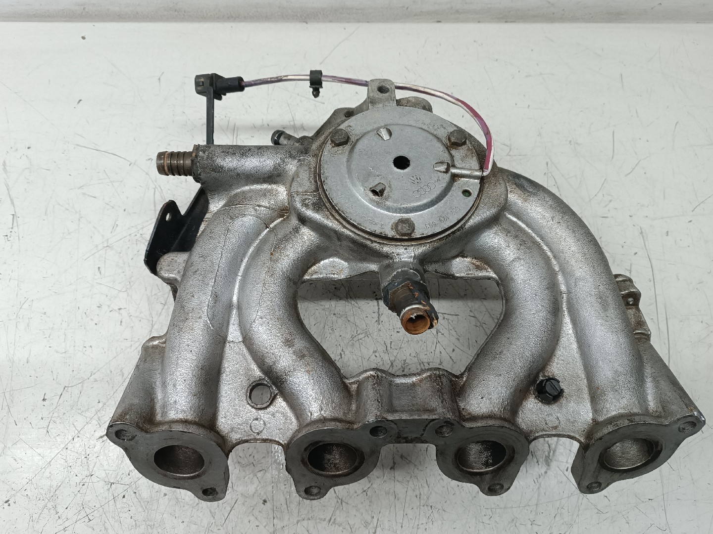 Coletor de admissão VOLKSWAGEN POLO (6N1) | 94 - 99 Imagem-5