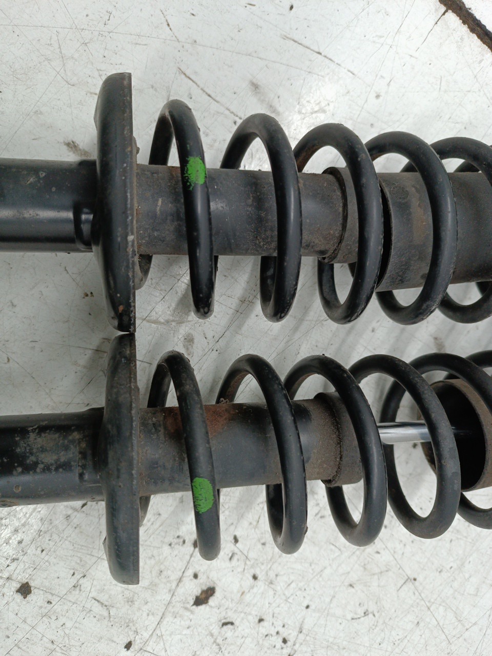 Amortecedores traseiros VOLKSWAGEN POLO (6N2) | 99 - 01 Imagem-2