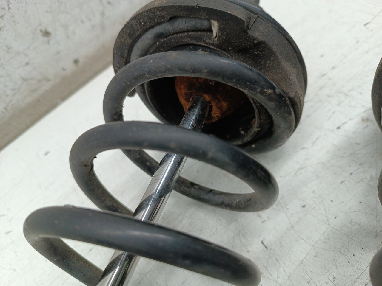 Amortecedores traseiros VOLKSWAGEN POLO (6N2) | 99 - 01 Imagem-6