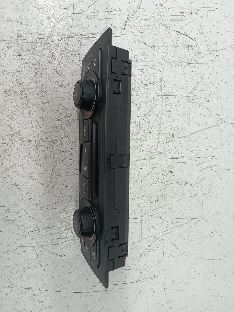 Comando da Sofagem BMW 1 (E87) | 03 - 13 Imagem-1