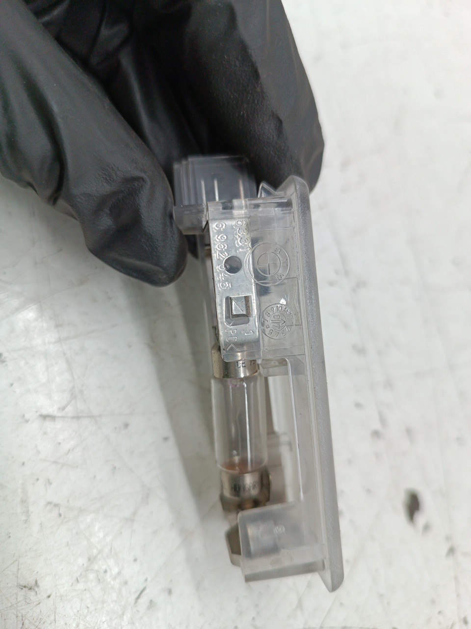 Luz de cortesia BMW 1 (E87) | 03 - 13 Imagem-2