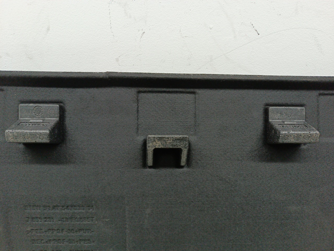 Cobertura superior da mala BMW 1 (E87) | 03 - 13 Imagem-2