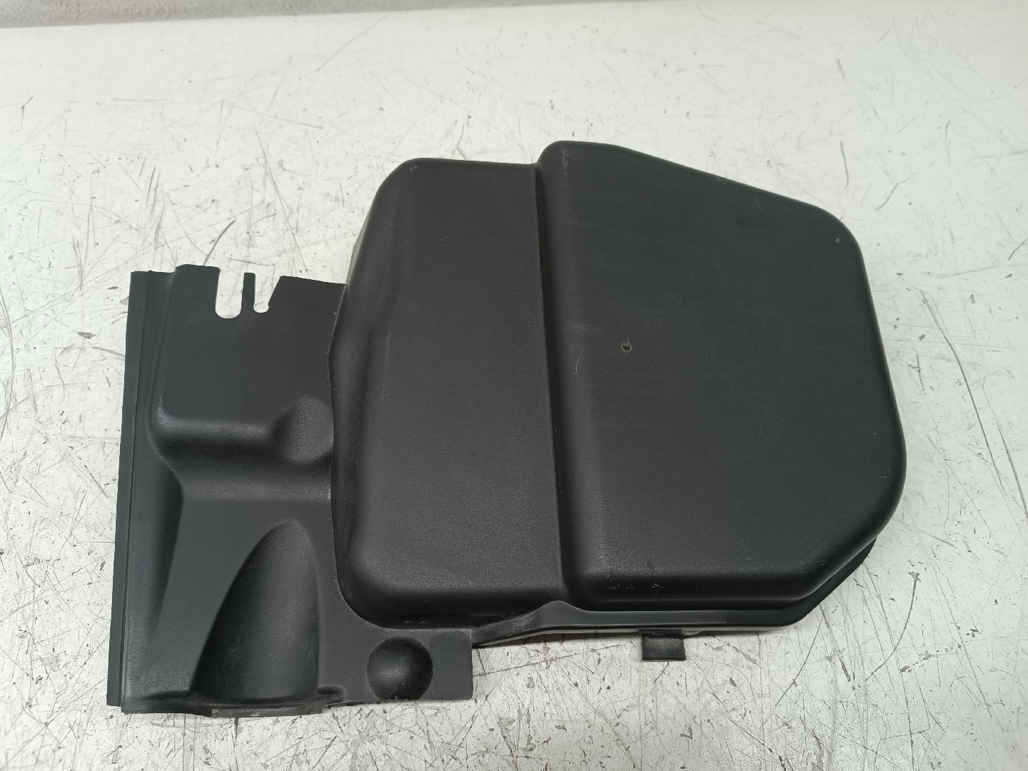 Acabamento de motor BMW 1 (E87) | 03 - 13