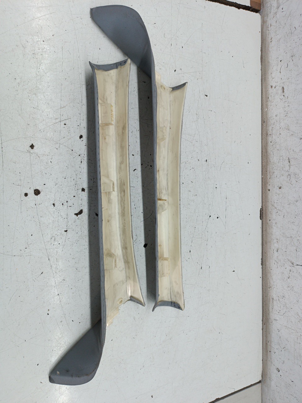 Moldura de pilar A BMW 1 (E87) | 03 - 13