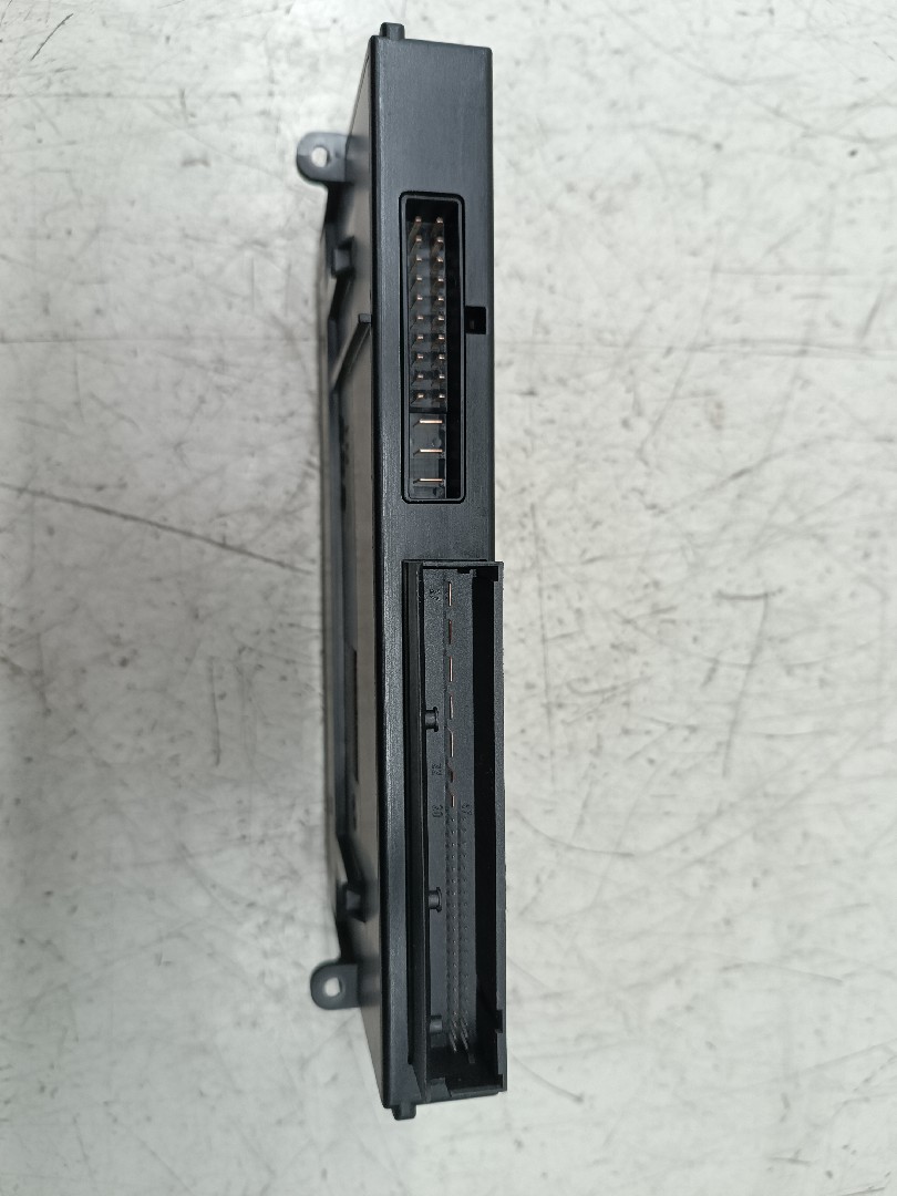 Unidade de control BMW 1 (E87) | 03 - 13 Imagem-4