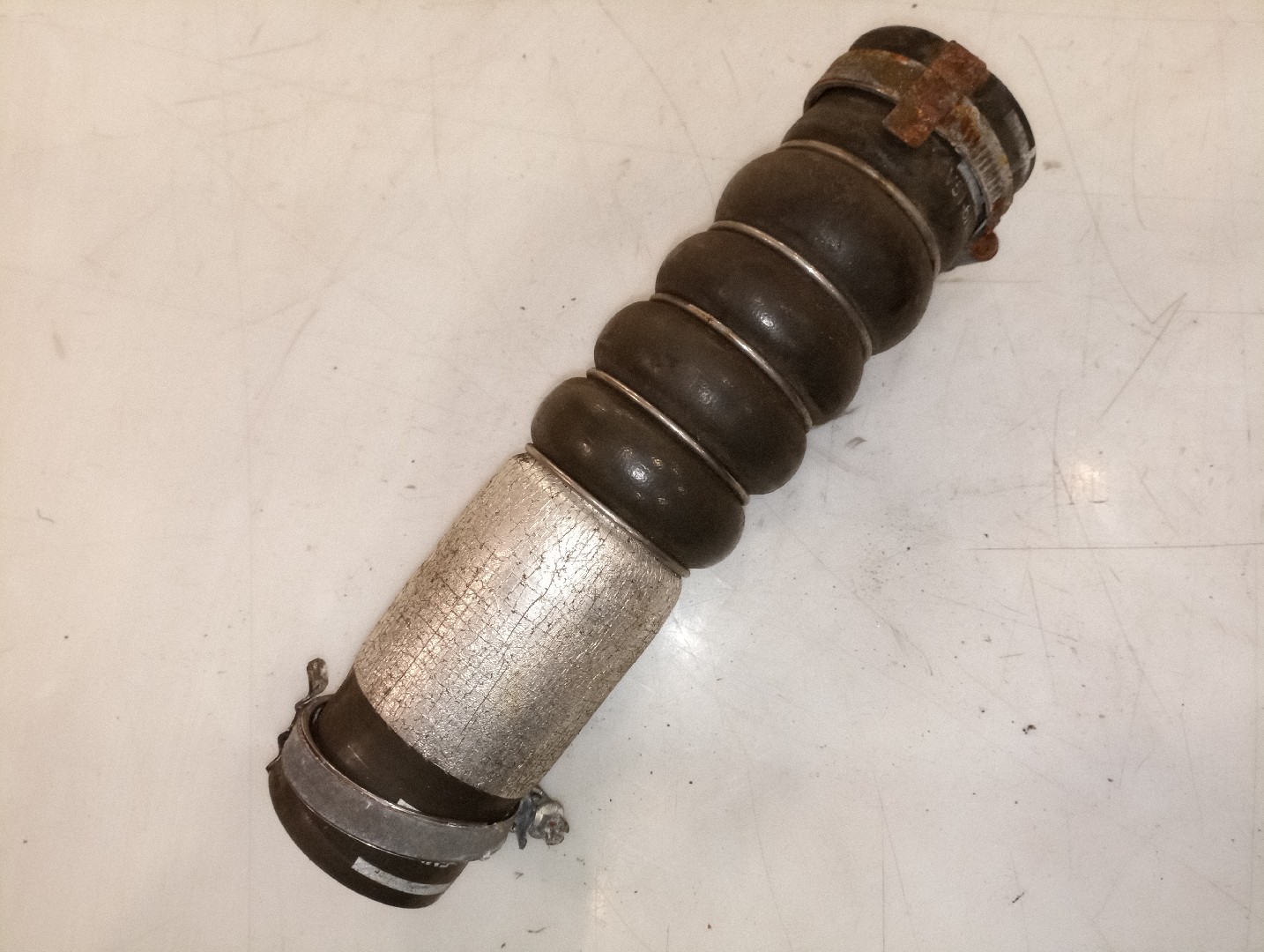 Tubagem do Intercooler FORD FIESTA VI (CB1, CCN) | 08 -  Imagem-1