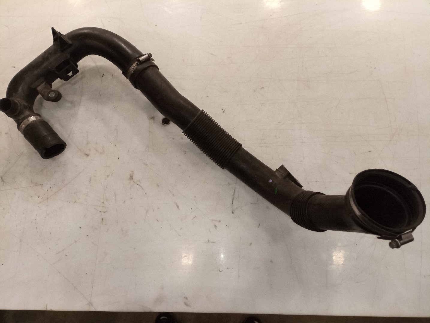 Tubagem do Intercooler OPEL CORSA D (S07) | 06 - 14 Imagem-1