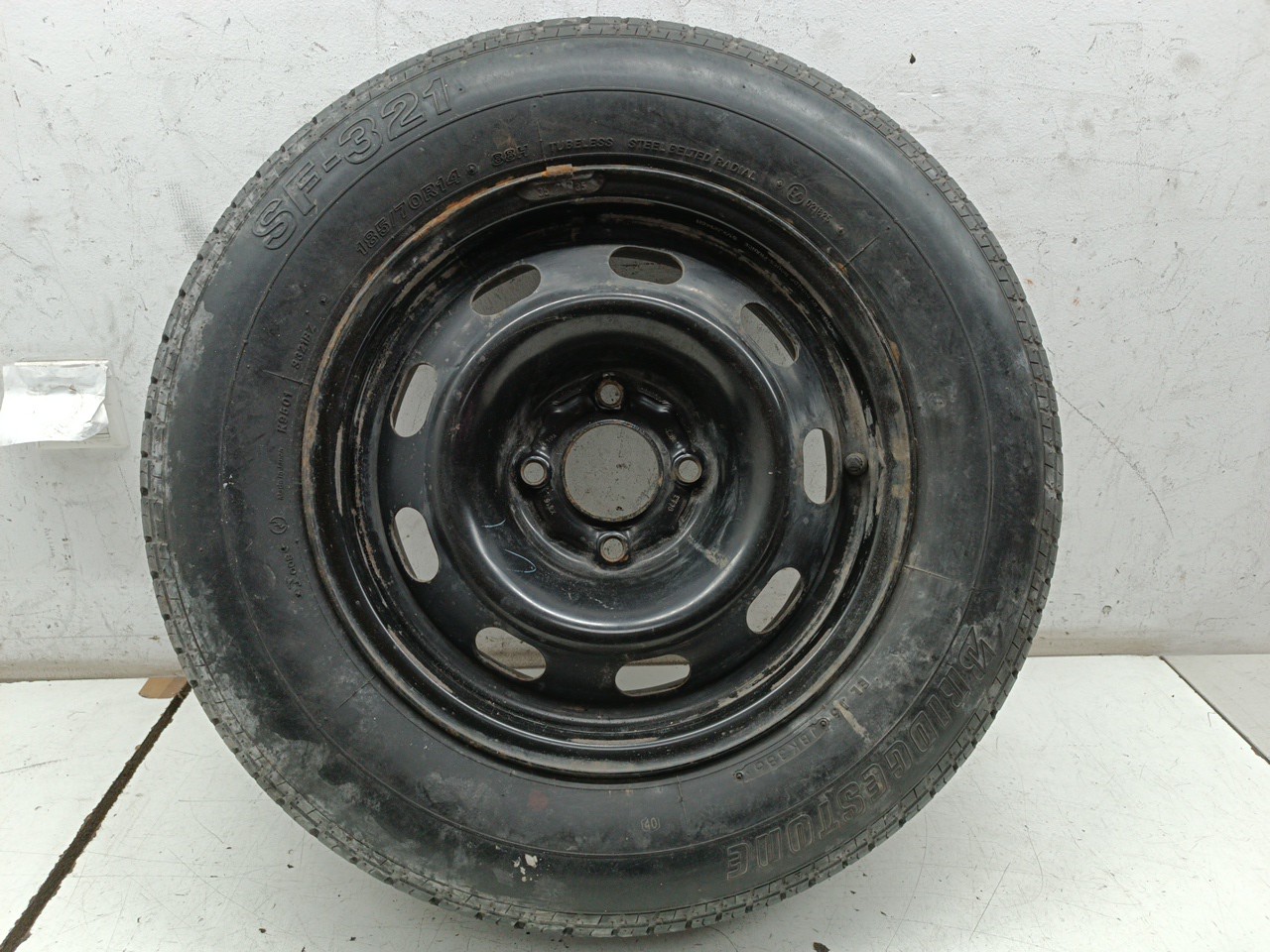 Kit pneu suplente PEUGEOT 406 (8B) | 95 - 05 Imagem-4