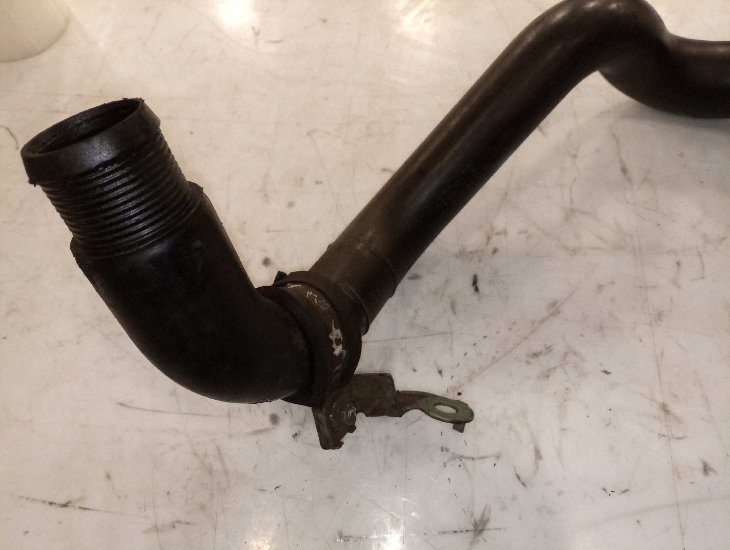 Tubagem do Intercooler OPEL CORSA D (S07) | 06 - 14 Imagem-1