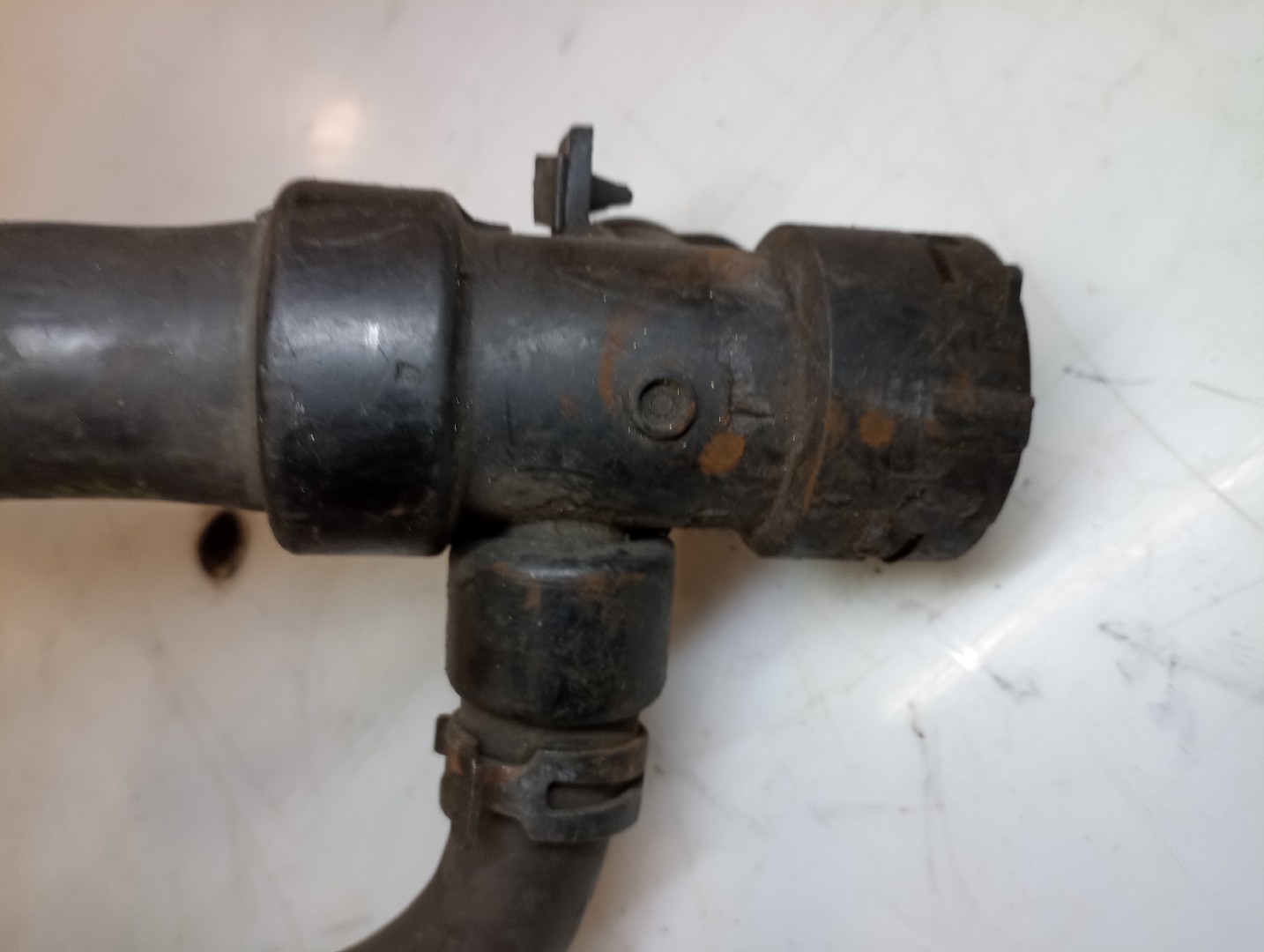 Tubo de Água AUDI A4 Avant (8D5, B5) | 94 - 02 Imagem-1