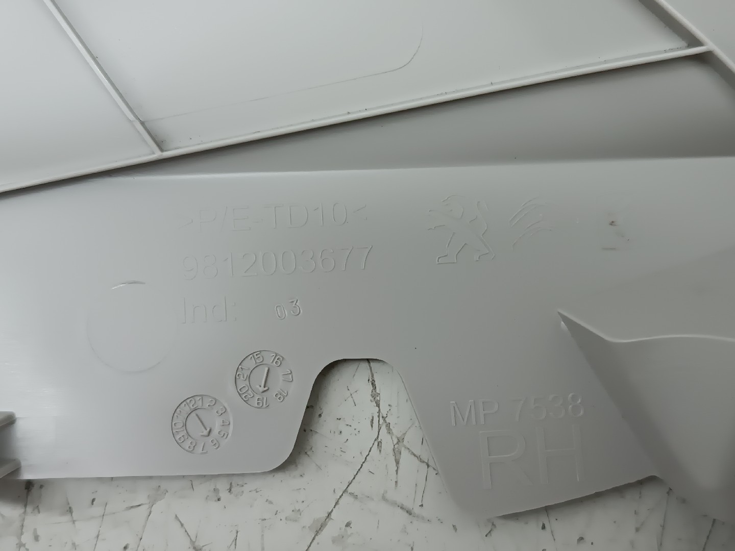 Moldura de pilar A CITROEN C3 III (SX) | 16 -  Imagem-3
