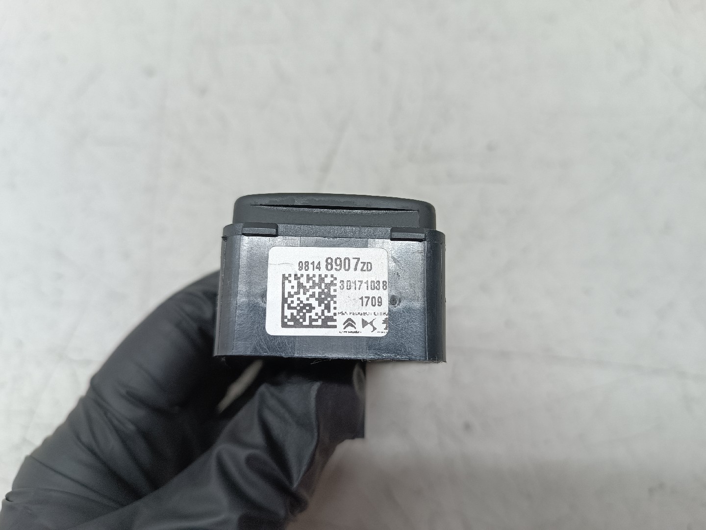 Comutador de vidro frente esquerdo CITROEN C3 III (SX) | 16 -  Imagem-4