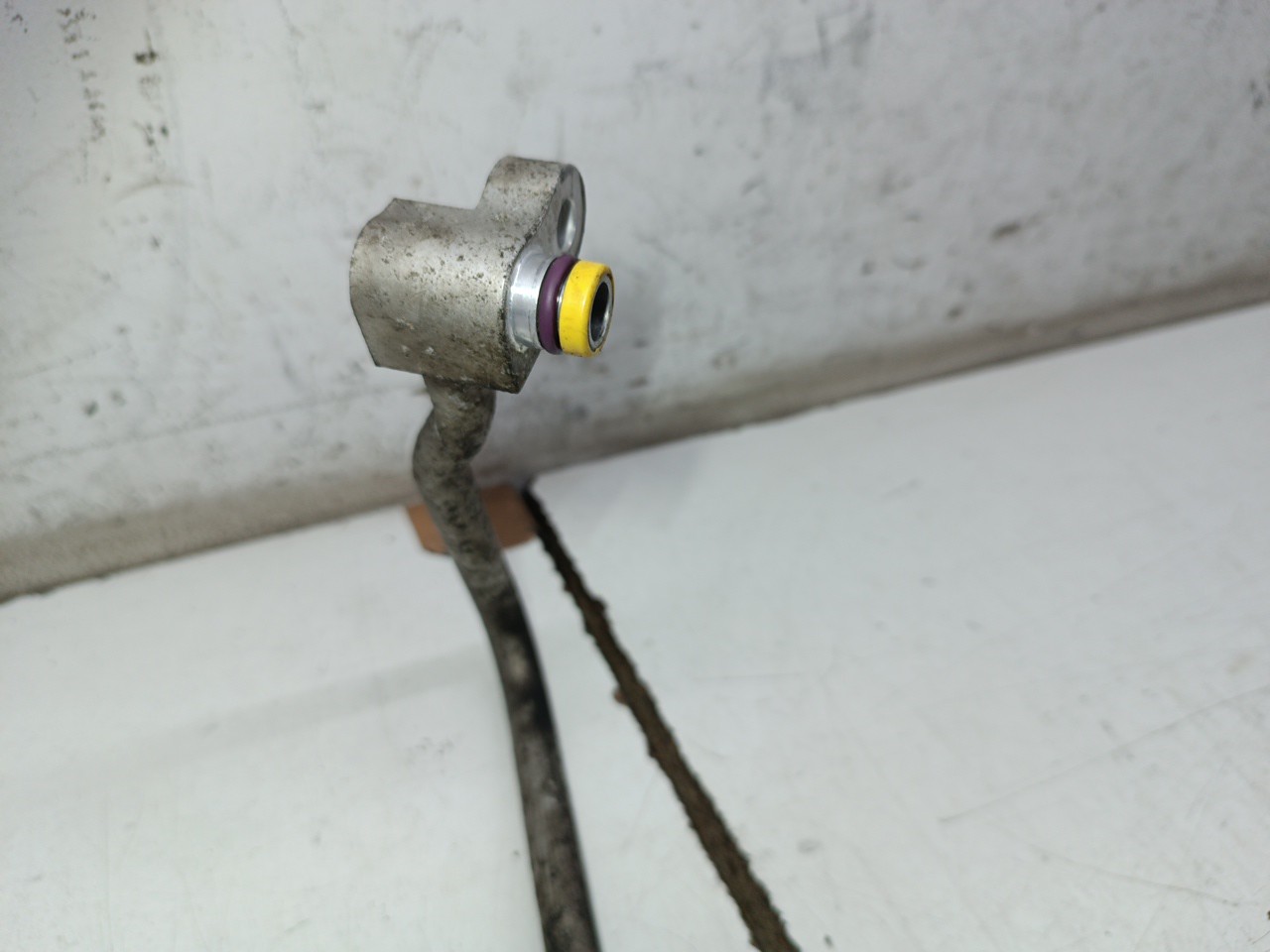 Tubo de Ar condicionado BMW 1 (E87) | 03 - 13 Imagem-2