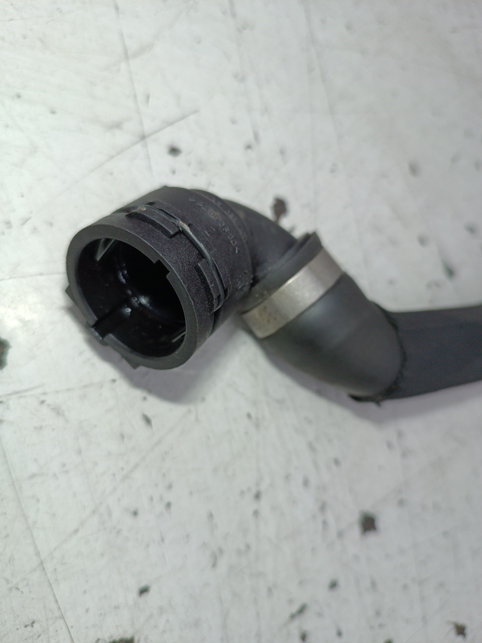 Tubo de Água BMW 1 (E87) | 03 - 13 Imagem-2