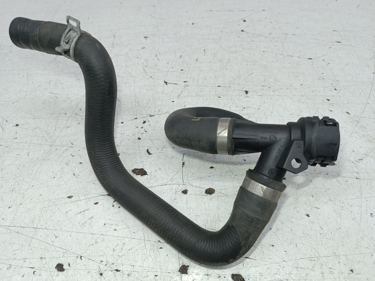 Tubo de Água BMW 1 (E87) | 03 - 13 Imagem-4