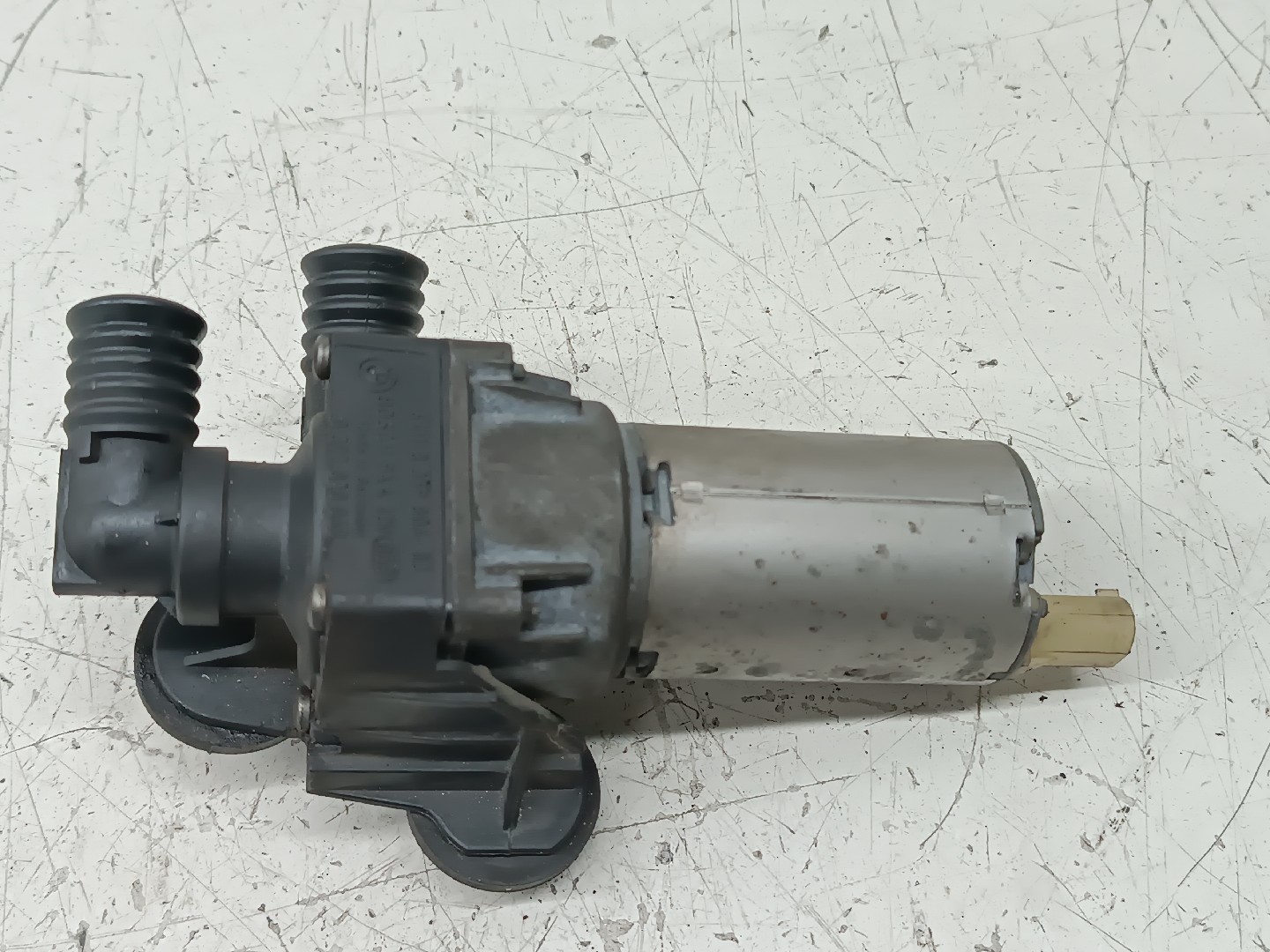 Bomba de ar secundaria BMW 1 (E87) | 03 - 13