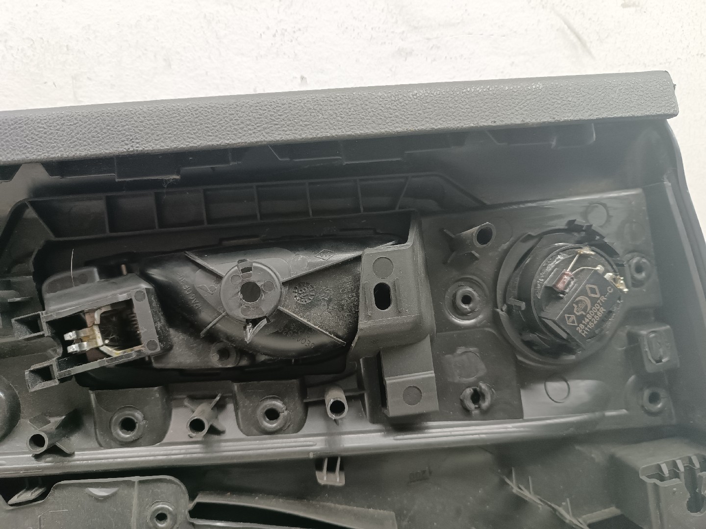 Quartela de porta trás direita RENAULT MEGANE IV Sporter (K9A/M/N_) | 16 -  Imagem-9