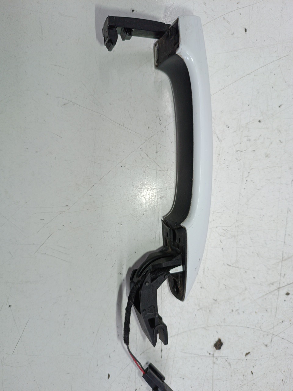 Puxador exterior traseiro direito RENAULT MEGANE IV Sporter (K9A/M/N_) | 16 - 