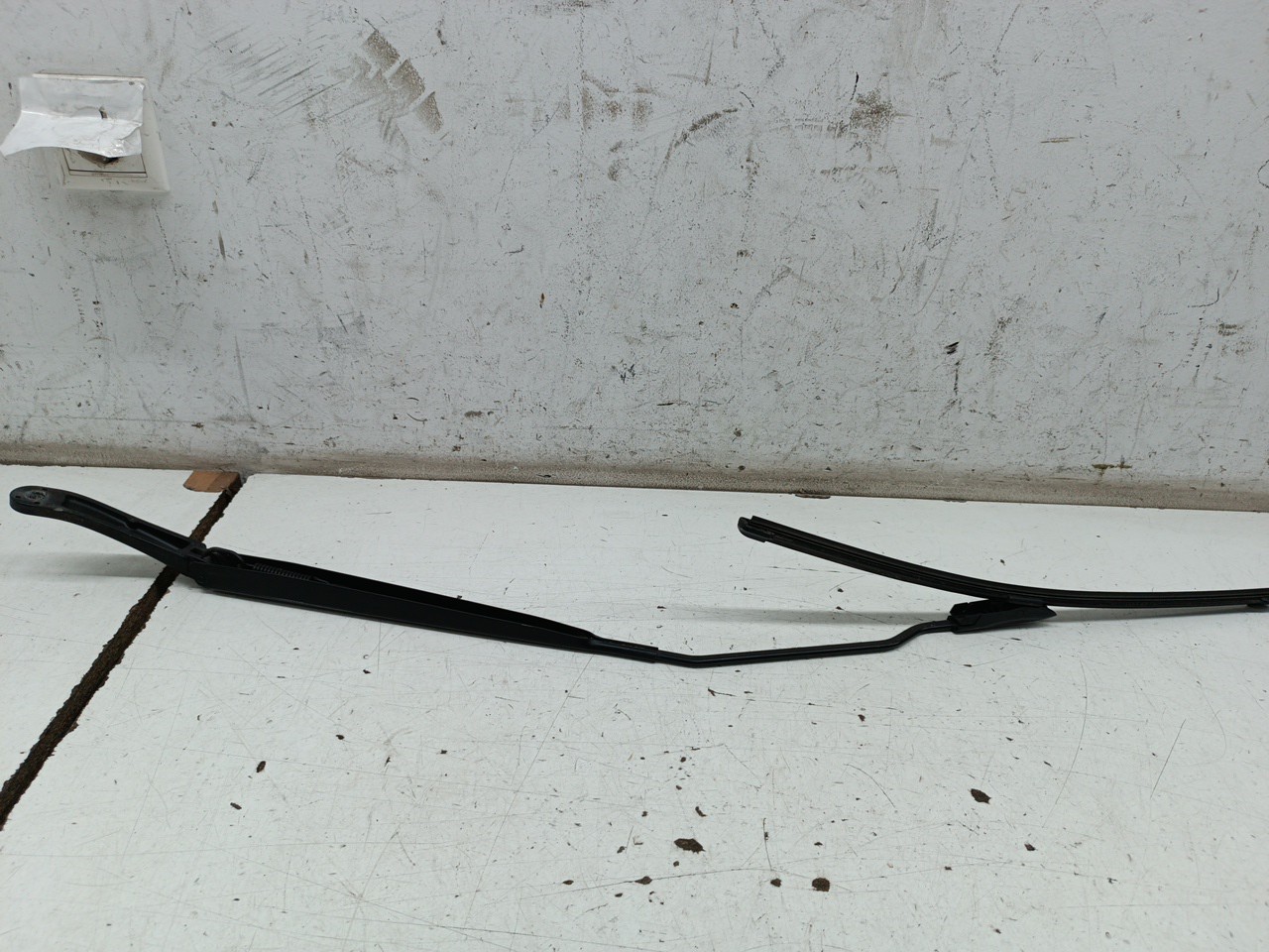 Escova da frente RENAULT MEGANE IV Sporter (K9A/M/N_) | 16 - 