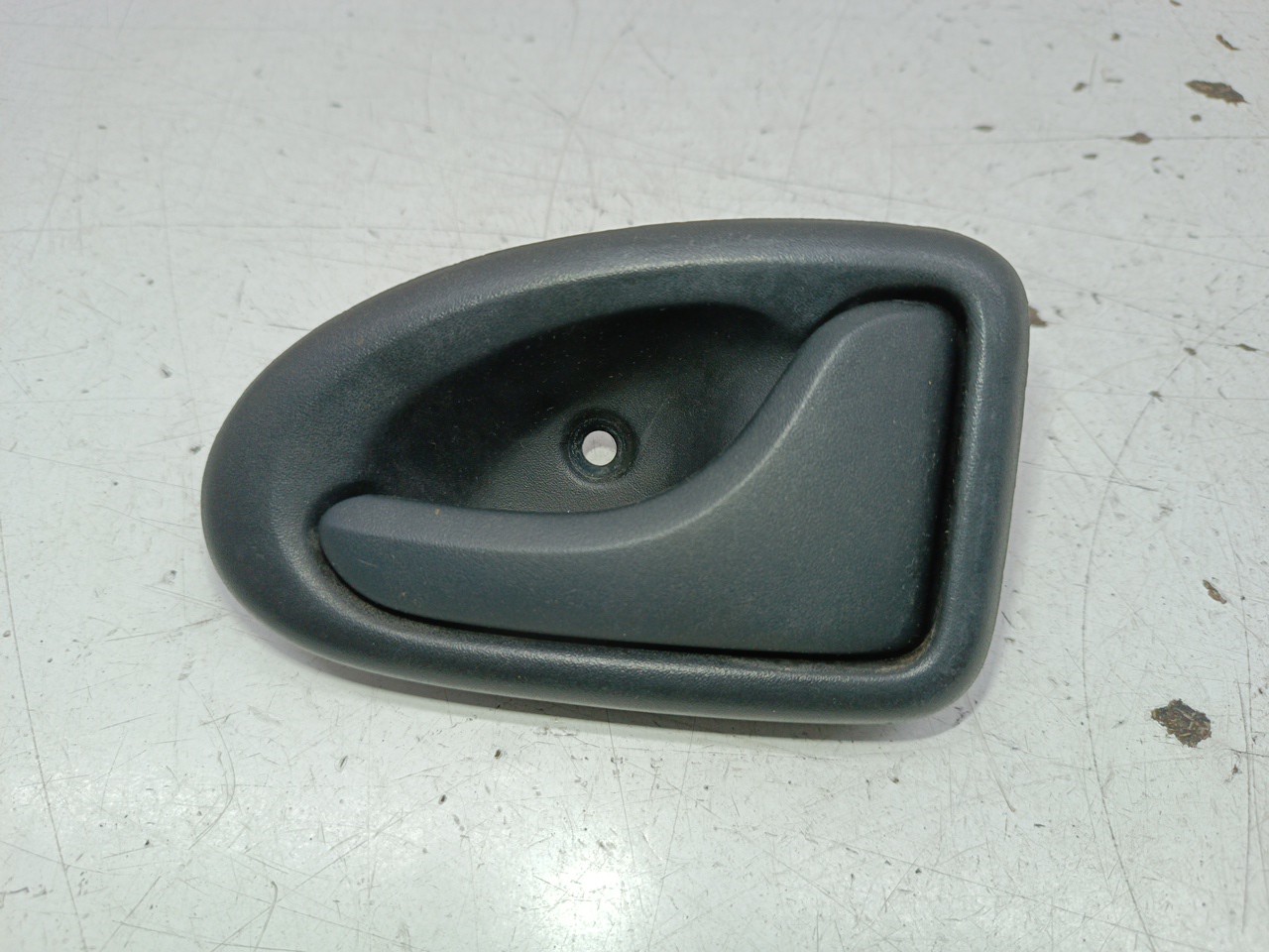 Puxador interior de porta traseira direita RENAULT MEGANE I Classic (LA0/1_) | 96 - 08 Imagem-6