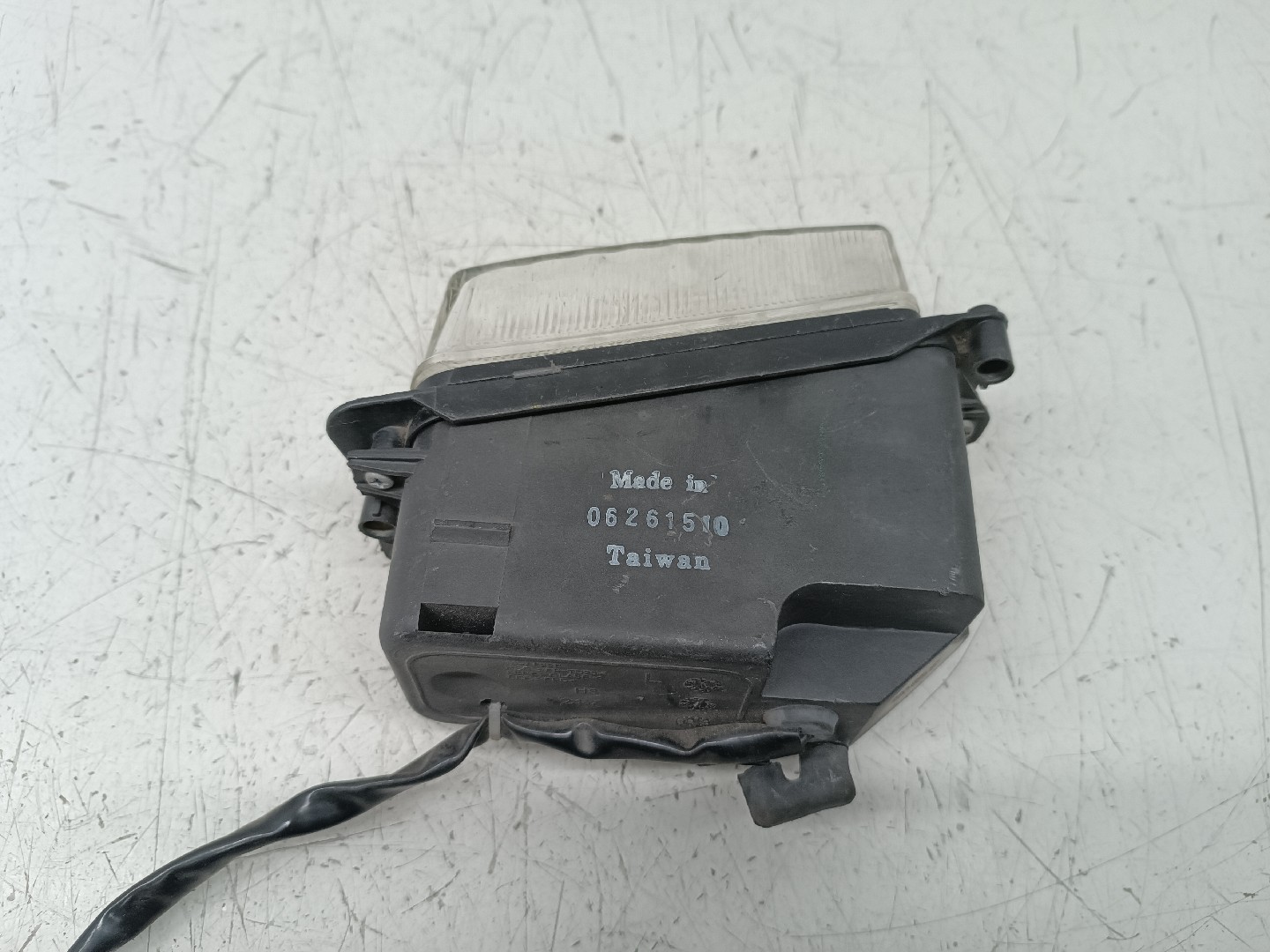 Farol de Nevoeiro VOLKSWAGEN CADDY II Caixa (9K9A) | 95 - 04 Imagem-3