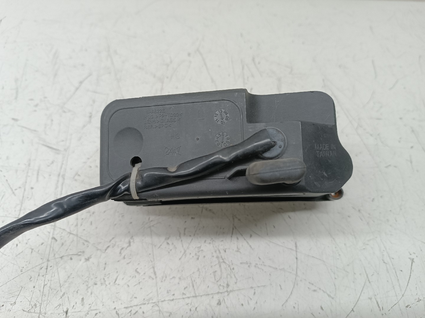 Farol de Nevoeiro VOLKSWAGEN CADDY II Caixa (9K9A) | 95 - 04 Imagem-2