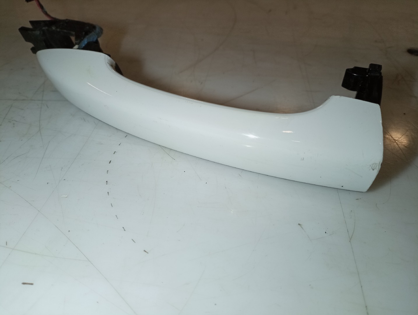Puxador exterior traseiro direito RENAULT MEGANE IV Hatchback (B9A/M/N_) | 15 -  Imagem-1