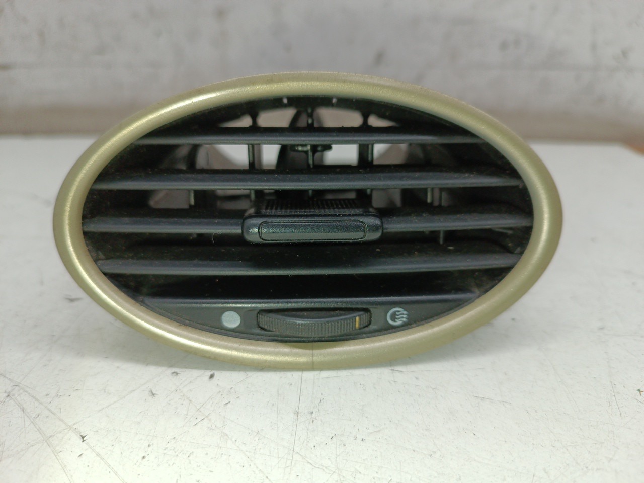 Difusor de ar FORD FOCUS II (DA_, HCP, DP) | 04 - 13 Imagem-4