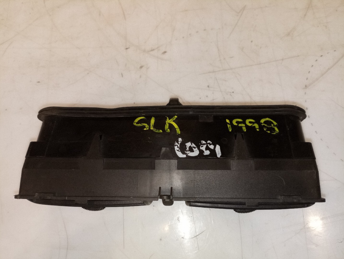 Difusor de ar central MERCEDES-BENZ SLK (R170) | 96 - 04 Imagem-1