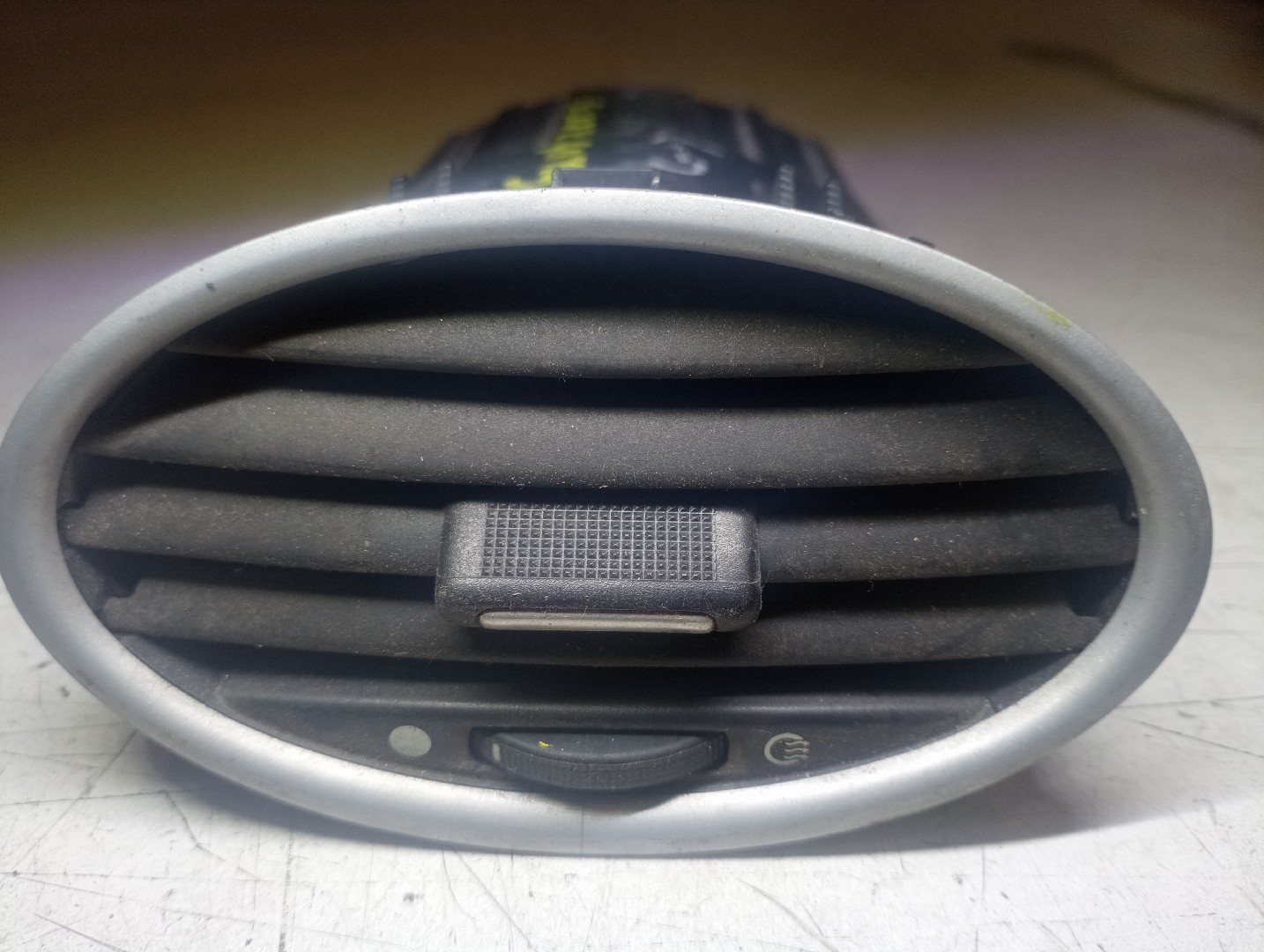 Difusor de ar FORD FOCUS II (DA_, HCP, DP) | 04 - 13 Imagem-1