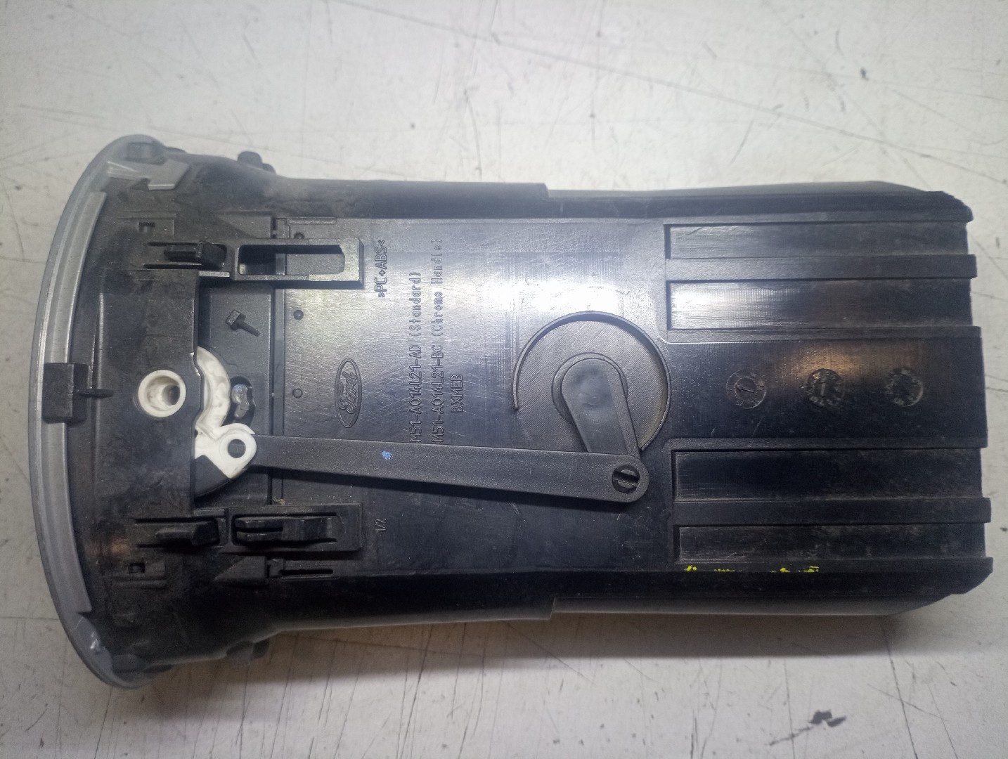 Difusor de ar FORD FOCUS II (DA_, HCP, DP) | 04 - 13 Imagem-2